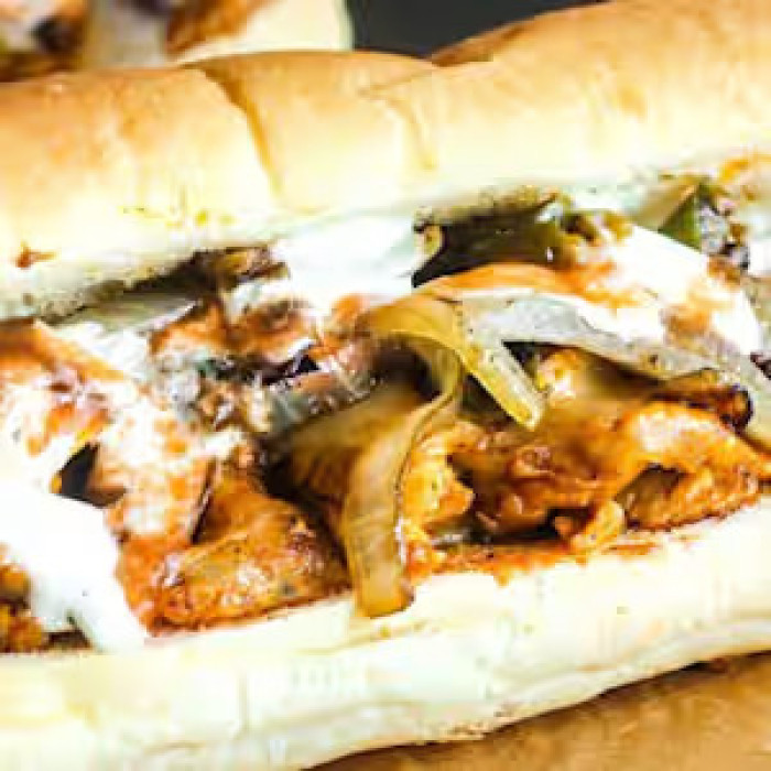 Chicken Steak & Cheese (8in) with Fries